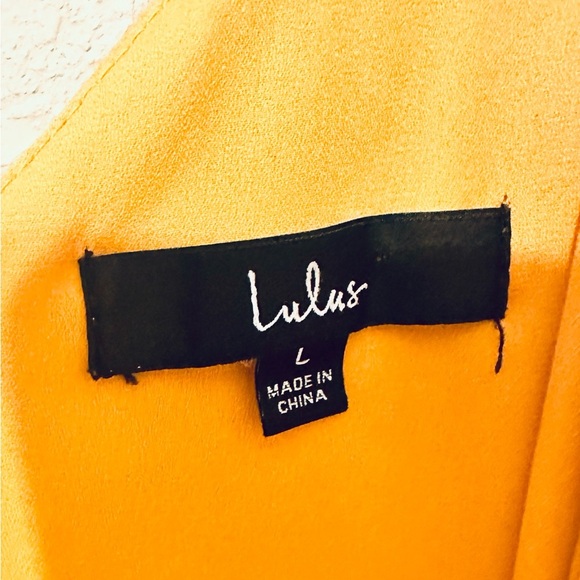 Lulu's Manhattan Moment Large Yellow Gold Wrap Dress EUC - Picture 2 of 4